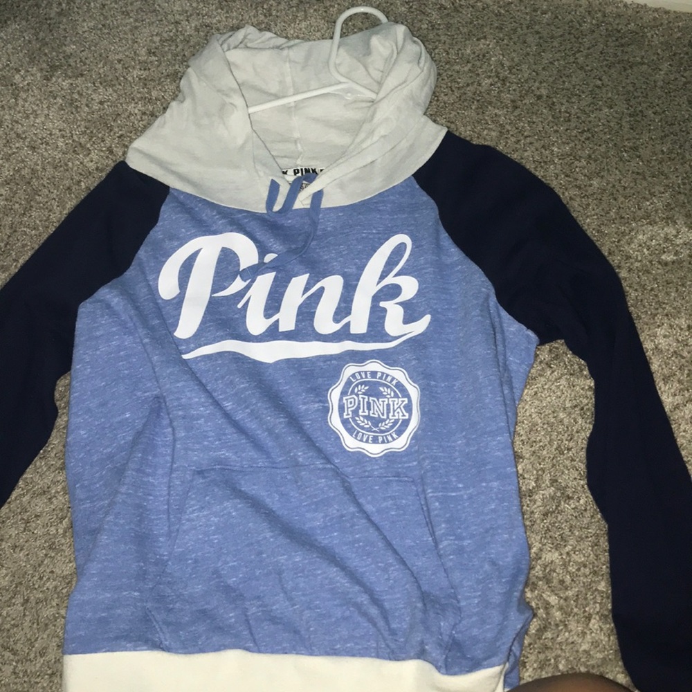 pink sweatshirt
